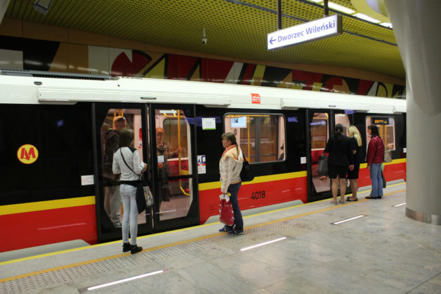 II linia metra skończyła trzy lata